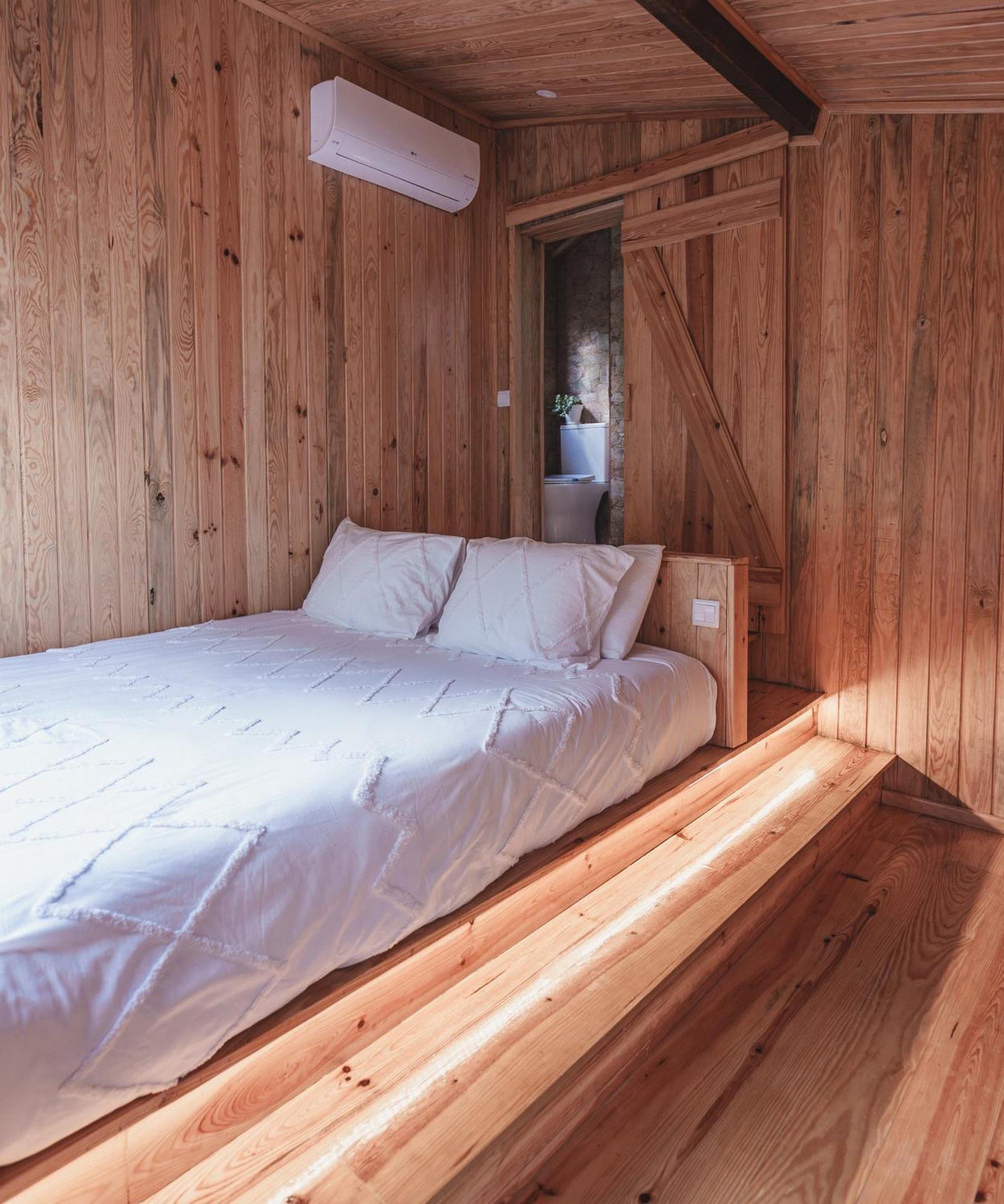 Nativo Natureza Pink Wood Cabin Cela  Eksteriør billede